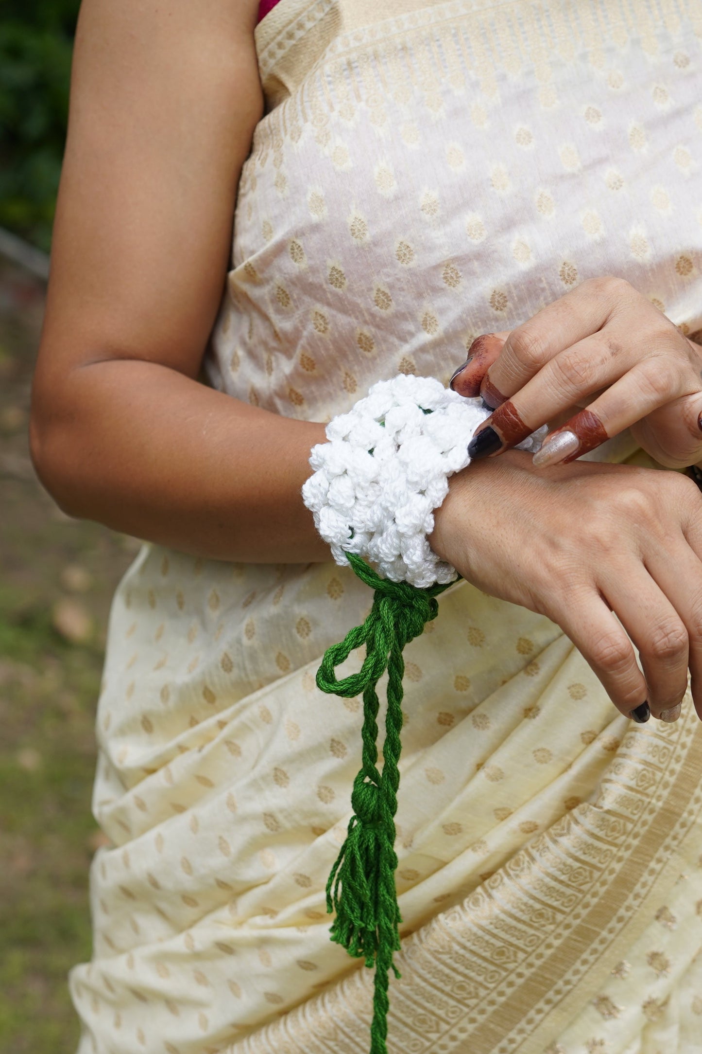 White Floral Gajra