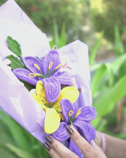 Yellow & violet Champa